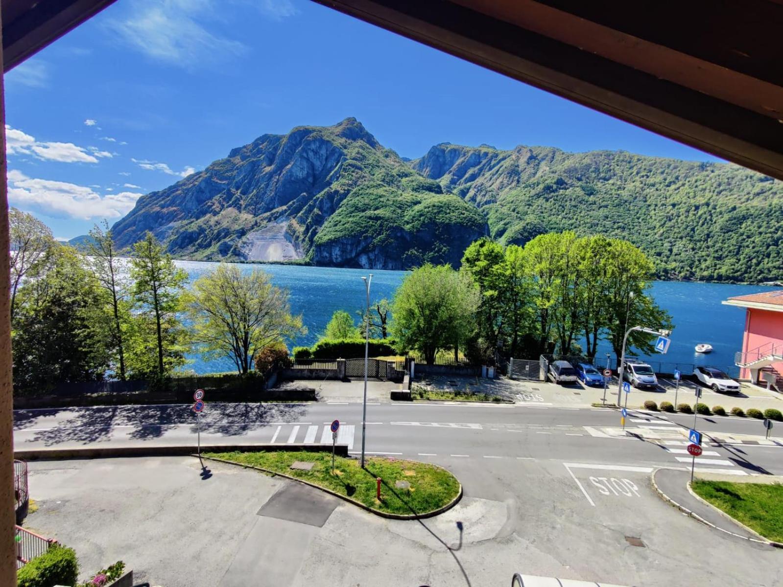 La Meridiana Sul Lago Абадия Лариана Стая снимка