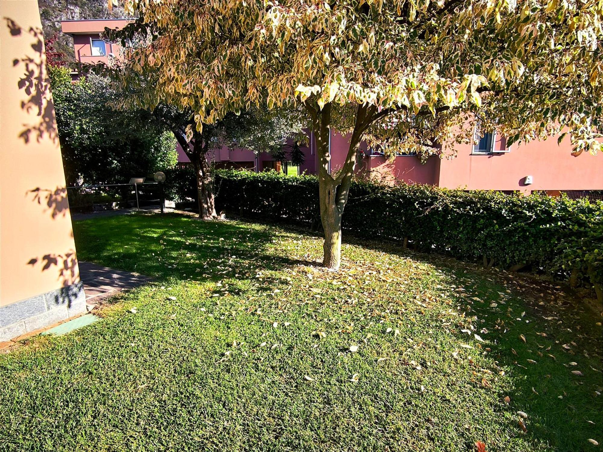 La Meridiana Sul Lago Абадия Лариана Стая снимка